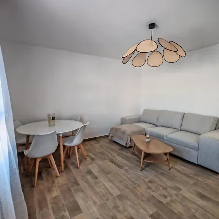 Apartman F3 Neuf Proche Aeroport Port Centre-ville Vue